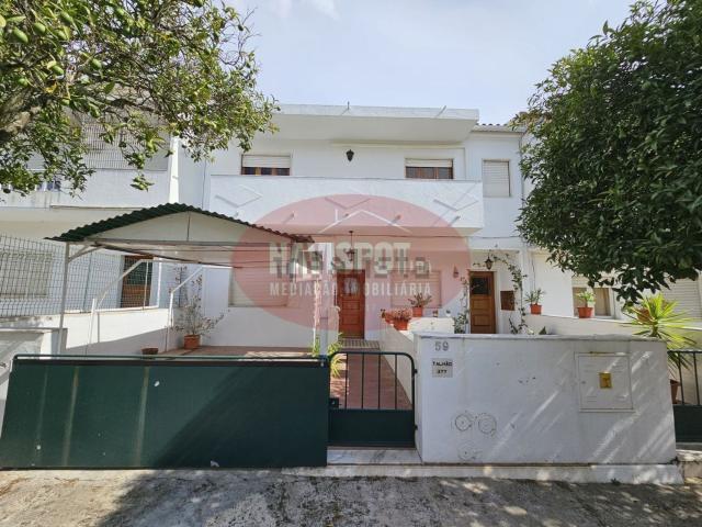 Moradia, Bacelo e Senhora da Saúde