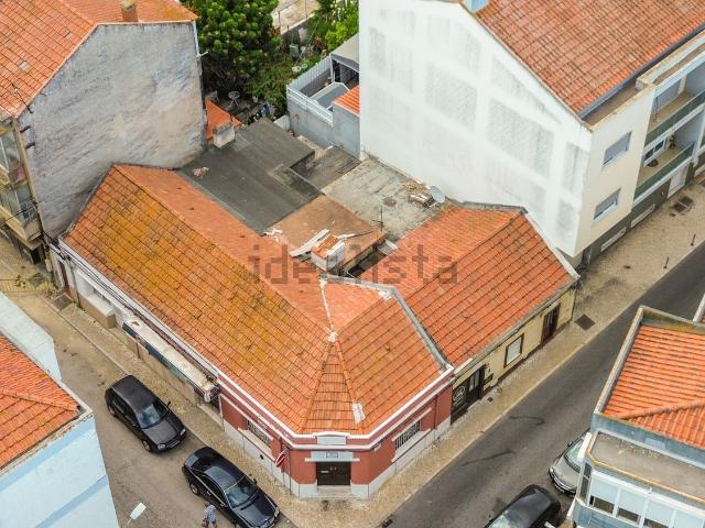 Moradia, Baixa da Banheira e Vale da Amoreira