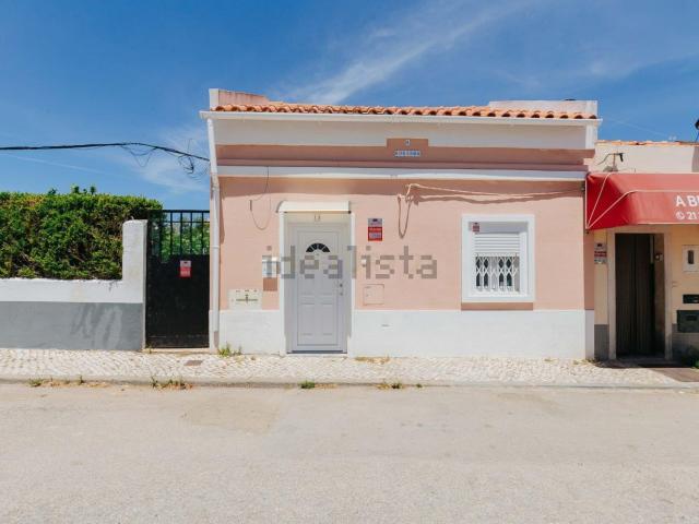 Moradia, Baixa da Banheira e Vale da Amoreira