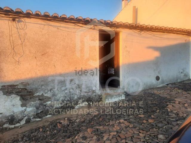 Moradia, Barrancos