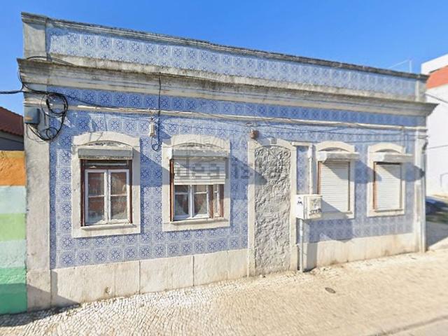 Moradia, Barreiro e Lavradio