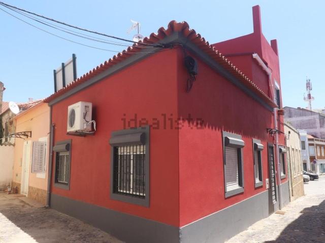 Moradia, Barreiro e Lavradio