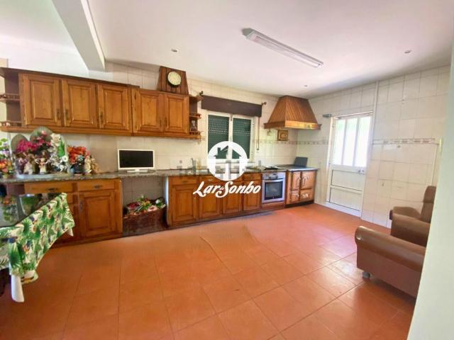 Moradia, Barroselas e Carvoeiro