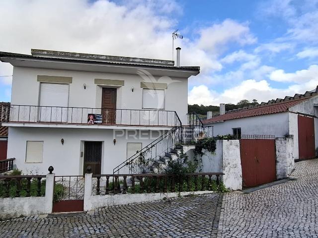 Moradia Bi Familiar T5 à Venda | Aljubarrota – Alcobaça