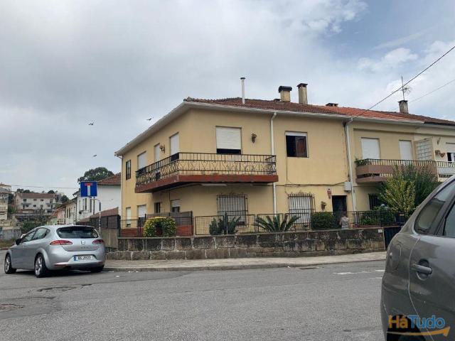 Moradia bifamiliar, para venda, Gondomar Rio Tinto | 26064063525