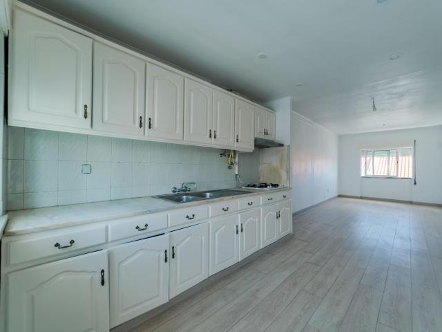 Moradia Bifamiliar Remodelada com Potencial de Investimento. 197m² Montijo e Afonsoeiro