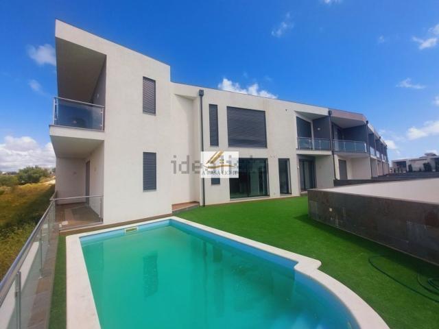 Moradia, Branqueira Brejos, Albufeira e Olhos de Água
