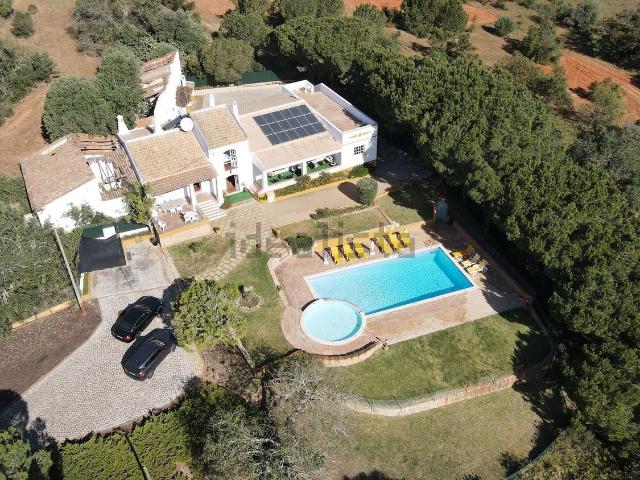 Moradia, Branqueira Brejos, Albufeira e Olhos de Água