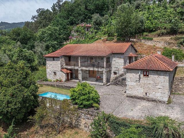 Moradia, Britelo Gémeos Ourilhe