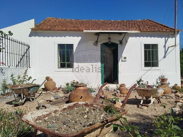 Moradia, Brogueira Parceiros de Igreja Alcorochel