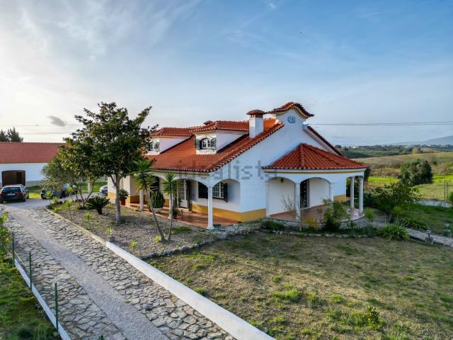 Moradia, Brogueira Parceiros de Igreja Alcorochel