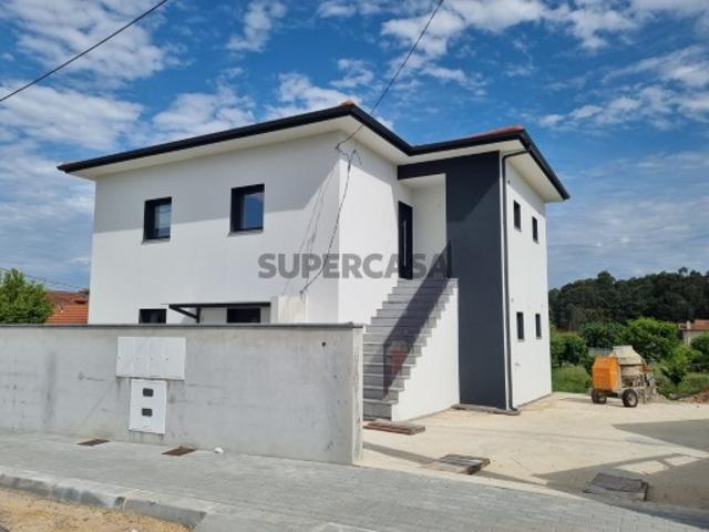 MORADIA C/2 FRAÇÕES LOBÃO