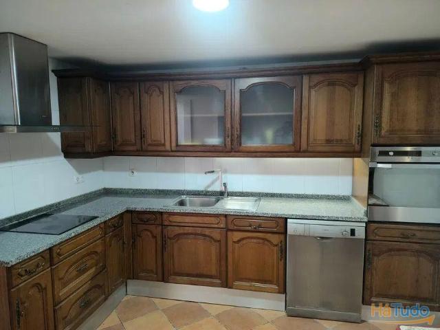 Moradia C/Terraço, Agua e Luz Incluída Ramalde | 26034063109