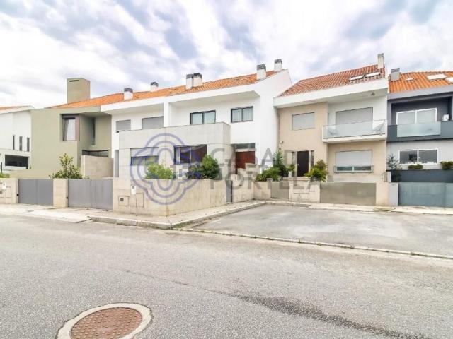Moradia, Custóias