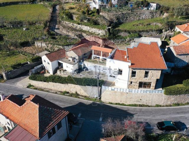 Moradia, Campelo e Ovil