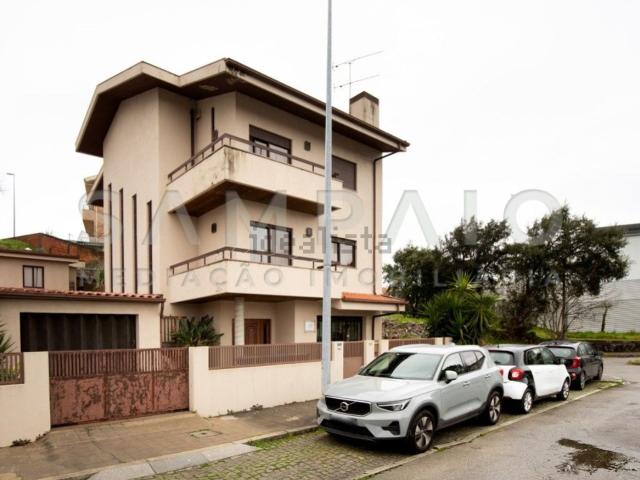Moradia, Campo e Sobrado
