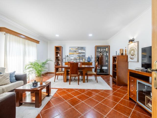 Moradia, Campos e Louredo