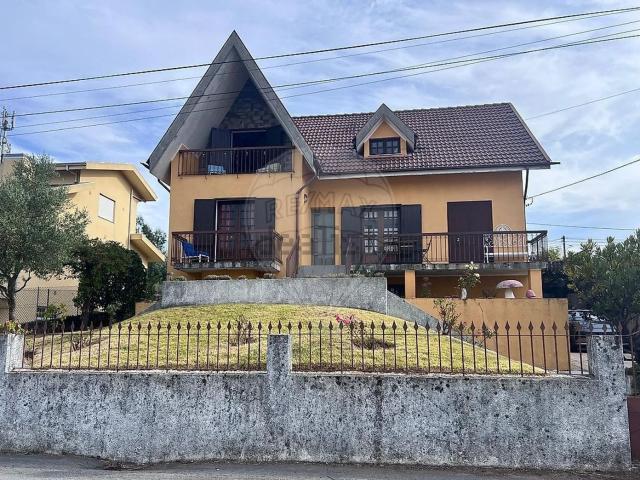 Moradia, Canedo