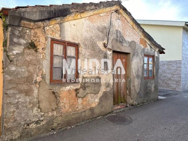 Moradia, Canelas e Fermelã