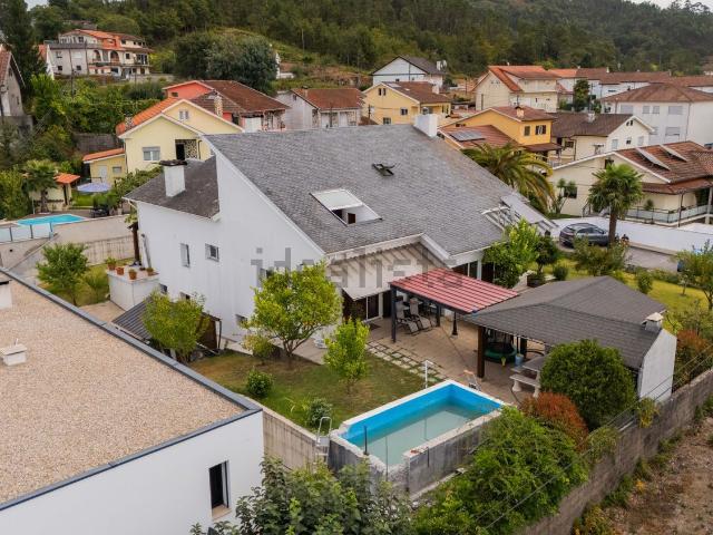 Moradia, Cantelães
