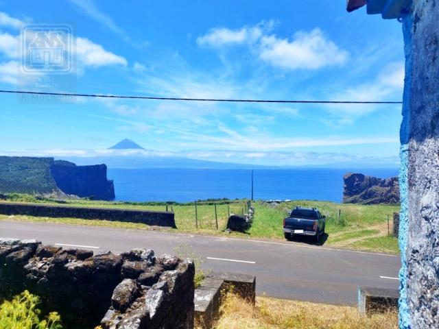 MORADIA CASA para VENDA com VISTA MAR Velas, Ilha de São Jorge, Açores