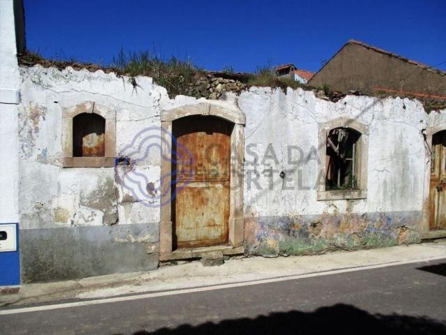 Moradia, Casais e Alviobeira