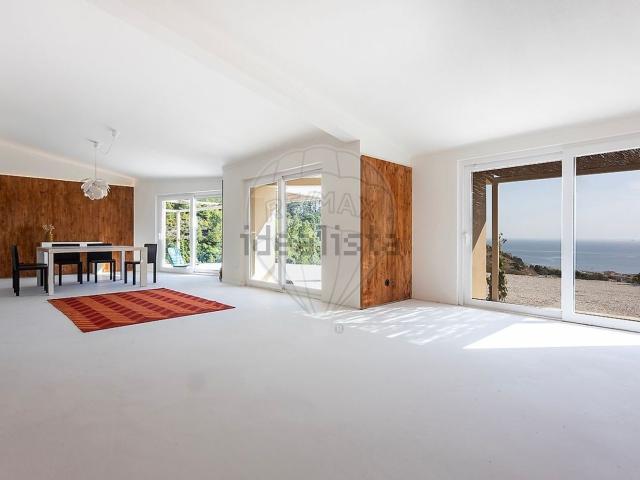 Moradia, Castelo Sesimbra