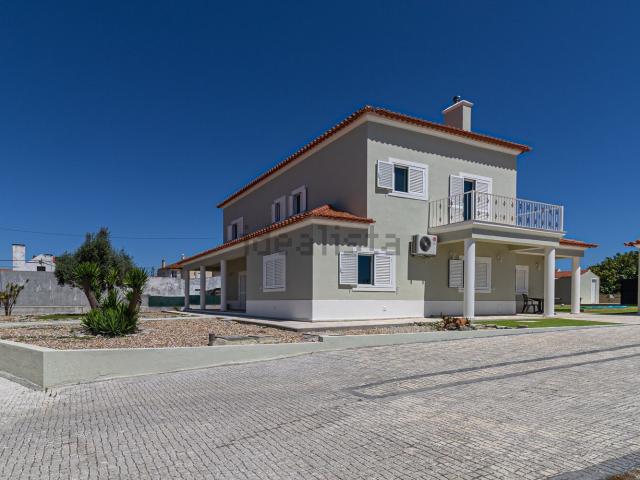 Moradia, Castelo Sesimbra
