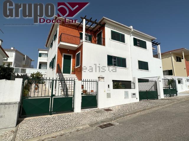 Moradia, Castelo Sesimbra
