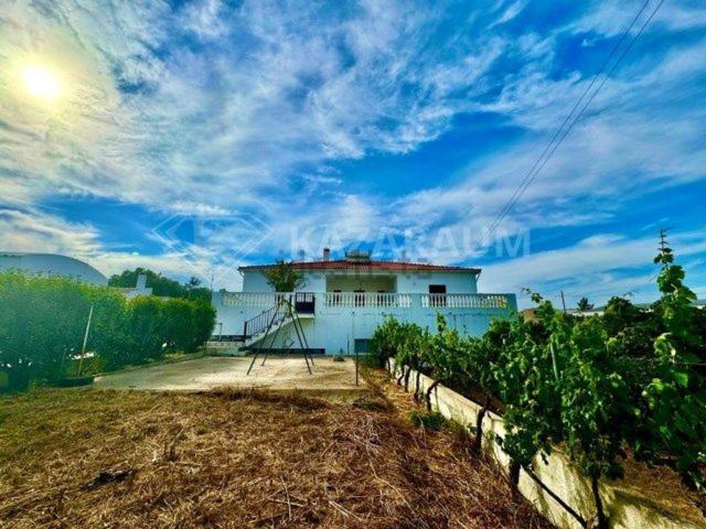 Moradia, Castro Verde e Casével