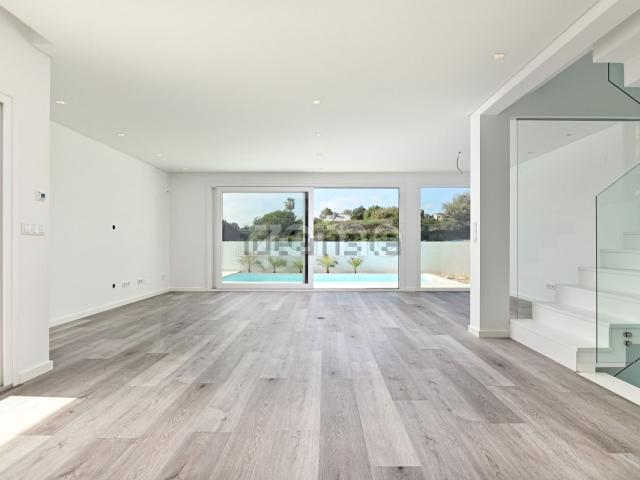 Moradia, Caparica e Trafaria