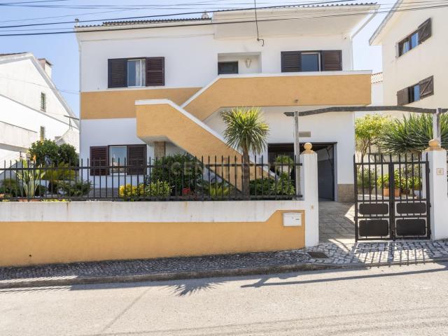 Moradia, Caparica e Trafaria