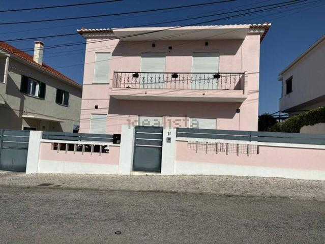 Moradia, Caparica e Trafaria
