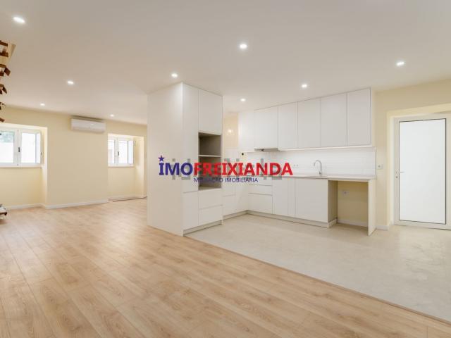 Moradia, Caxarias
