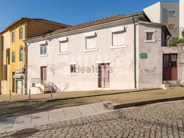 Moradia, Cedofeita Santo Ildefonso Sé Miragaia São Nicolau Vitória