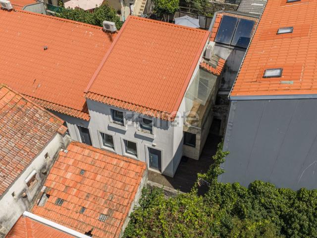 Moradia, Cedofeita Santo Ildefonso Sé Miragaia São Nicolau Vitória