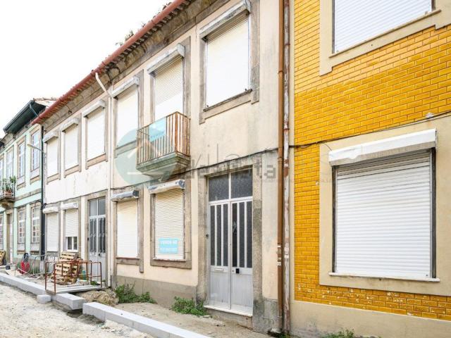 Moradia, Cedofeita Santo Ildefonso Sé Miragaia São Nicolau Vitória