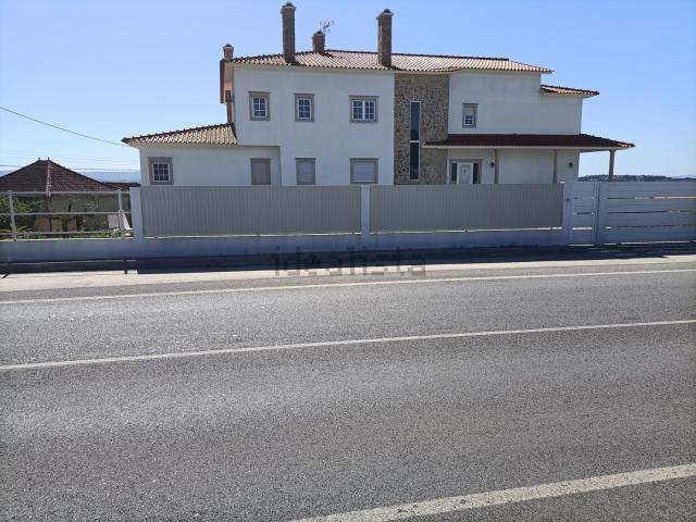 Moradia, Cela