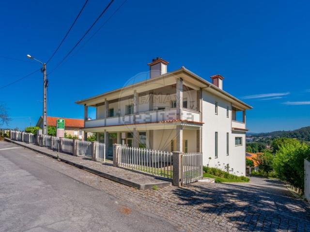 Moradia, Celeirós Aveleda Vimieiro