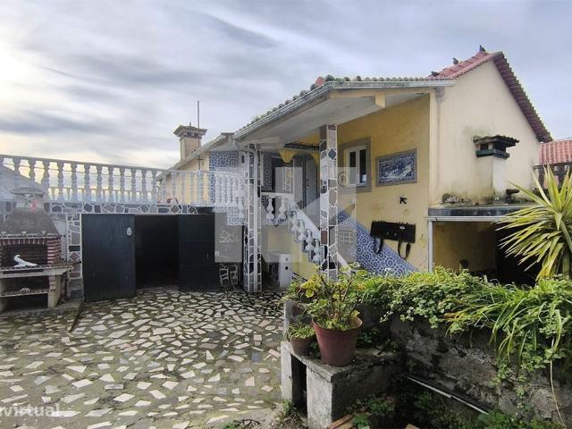 Moradia Centenria | 685 m2 de Terreno Urbano | Azurara