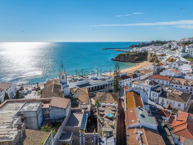 Moradia, Centro Antigo, Albufeira e Olhos de Água