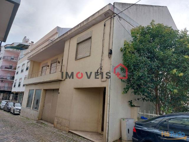 Moradia Centro da Cidade Ourém! | 26063950212