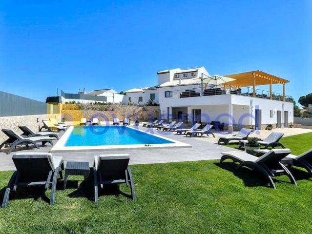 Moradia, Centro de Olhos de Água, Albufeira e Olhos de Água