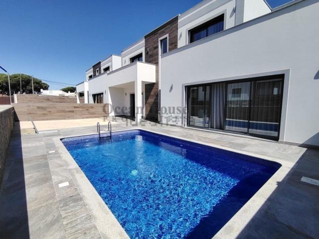 Moradia, Centro de Olhos de Água, Albufeira e Olhos de Água