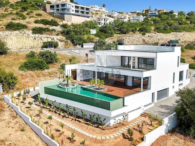 Moradia, Cerro de Águia Patroves, Albufeira e Olhos de Água