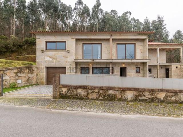 Moradia, Chamoim e Vilar