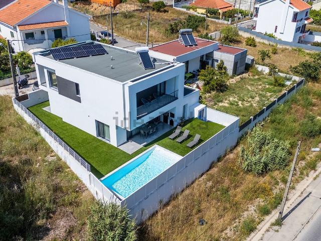 Moradia, Charneca da Caparica e Sobreda