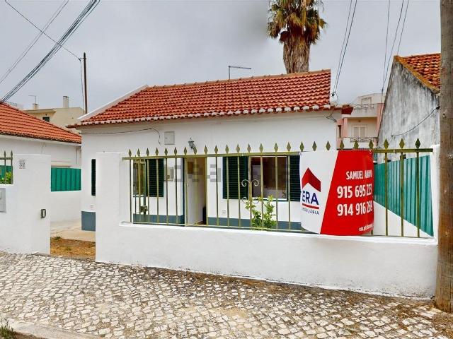 Moradia, Charneca da Caparica e Sobreda