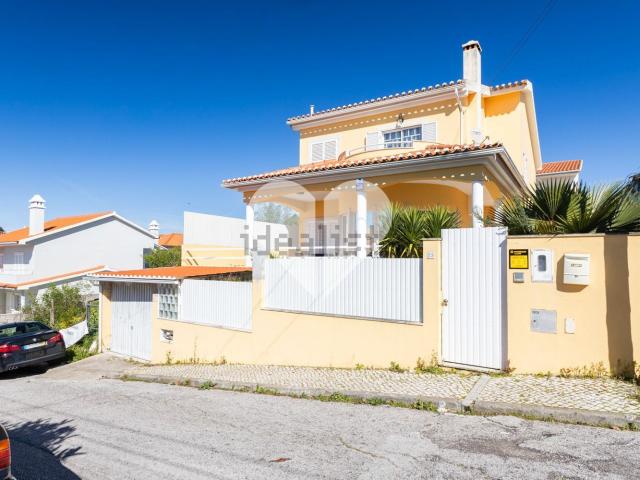 Moradia, Charneca da Caparica e Sobreda