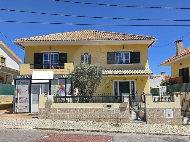 Moradia, Charneca da Caparica e Sobreda